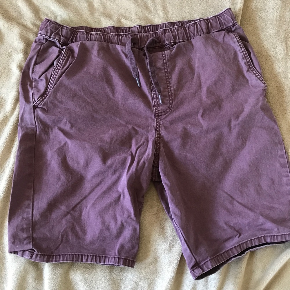 Burgundy skinny shorts